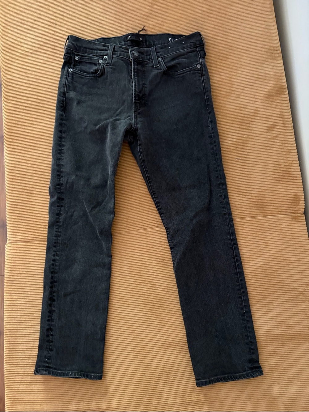 Madewell Slim Men’s Jeans in Washed Black
